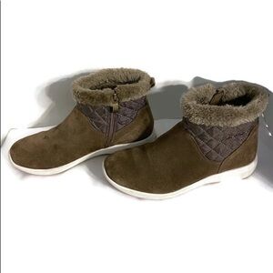 Lauren Blakwell Stevie Ladies Gray Quilted Zip Up Ankle Boots Size 6.5.